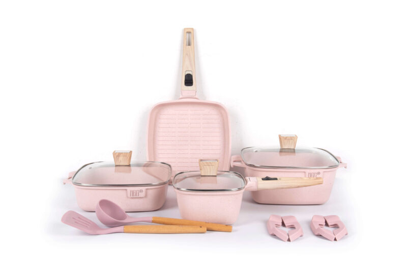 11-Piece Non-Stick Cookware Set with Lids and Accessories