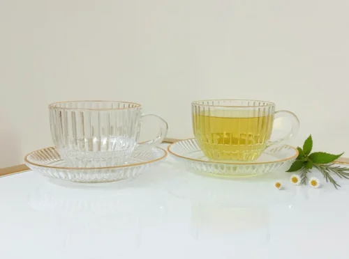 Set of 6 Textured Glass Teacups Clear Gold Rim with Saucers 8 oz
