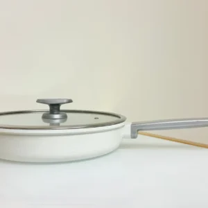 nonstick frying pan with glass lid